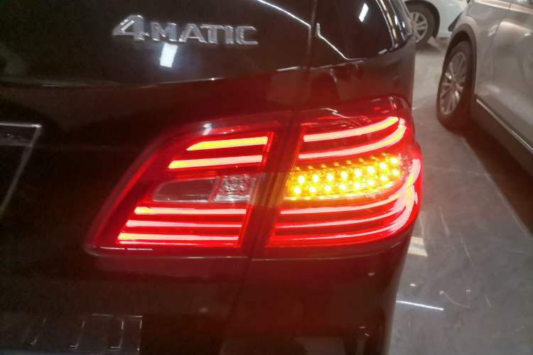 Used Mercedes-Benz M-Class 2015 ML 320 4MATIC
