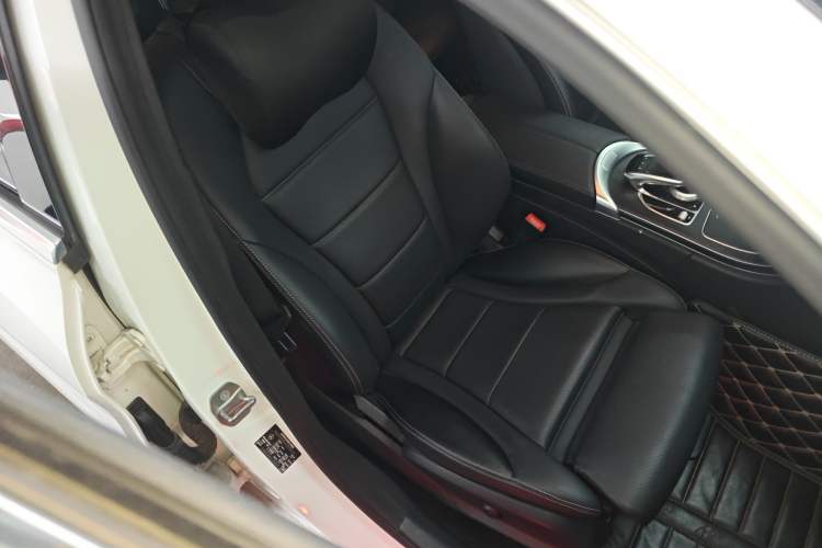 Used Mercedes-Benz C-Class 2017 Restyled C 180 L Fashion Edition Sport Version
