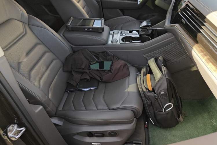 Used Volkswagen Touareg 2022 3.0 TSI Luxury Edition Black Diamond Sport Package
