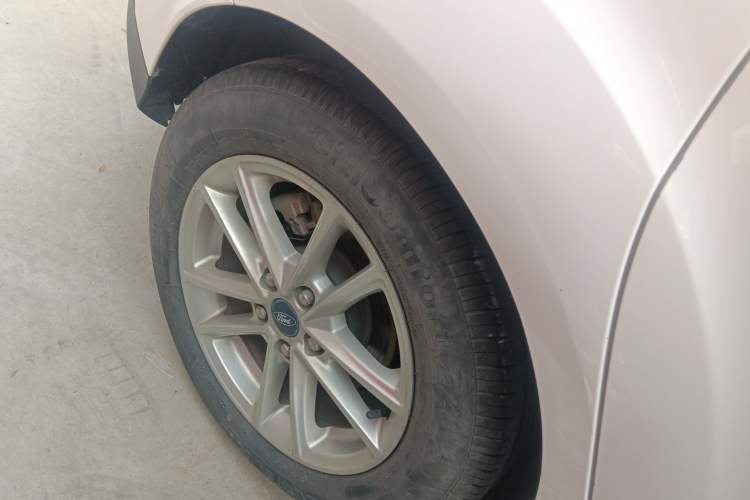 Used Ford Focus 2017 Hatchback 1.6L Automatic Fashion Edition Smart Drive Version