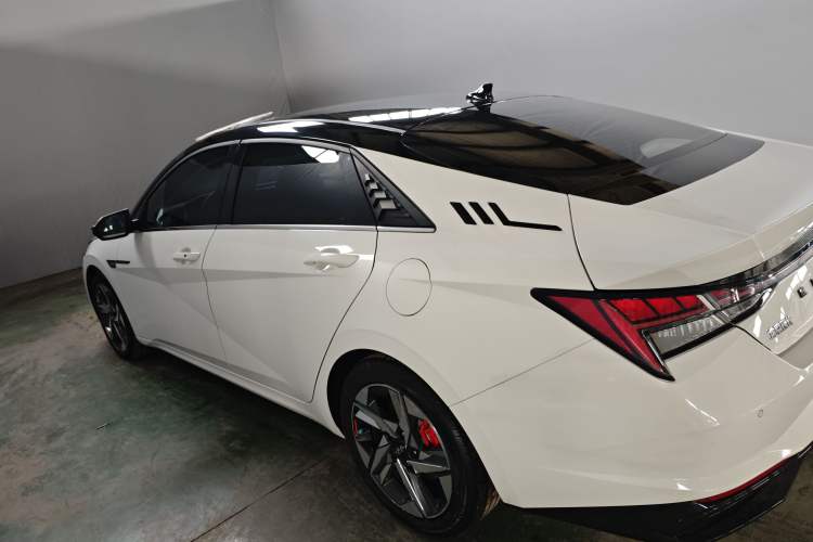 Used Hyundai Elantra 2022 1.5L CVT LUX Prestige Edition
