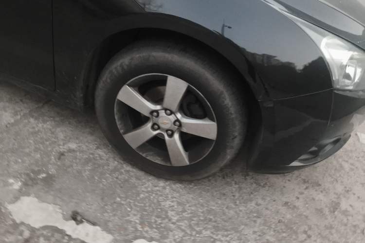 Used Chevrolet Cruze 2013 Hatchback 1.6L Manual Luxury Model