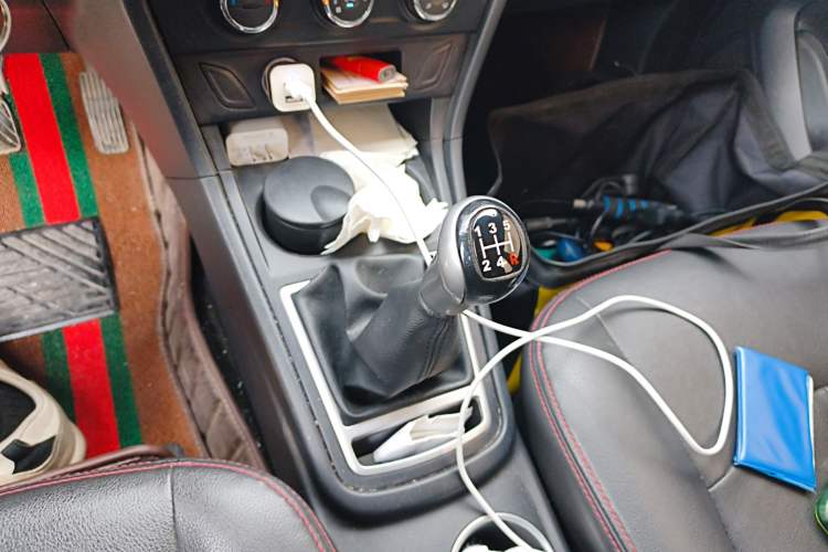 Used FAW Yingzhi 737 2017 1.5L Manual Love Edition
