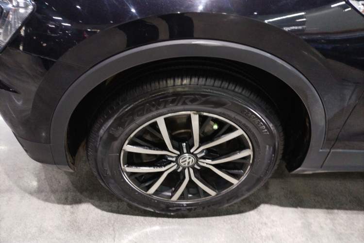 Used Volkswagen Tiguan L 2018 Revised Version 330TSI Automatic Two-Wheel Drive Comfort Edition