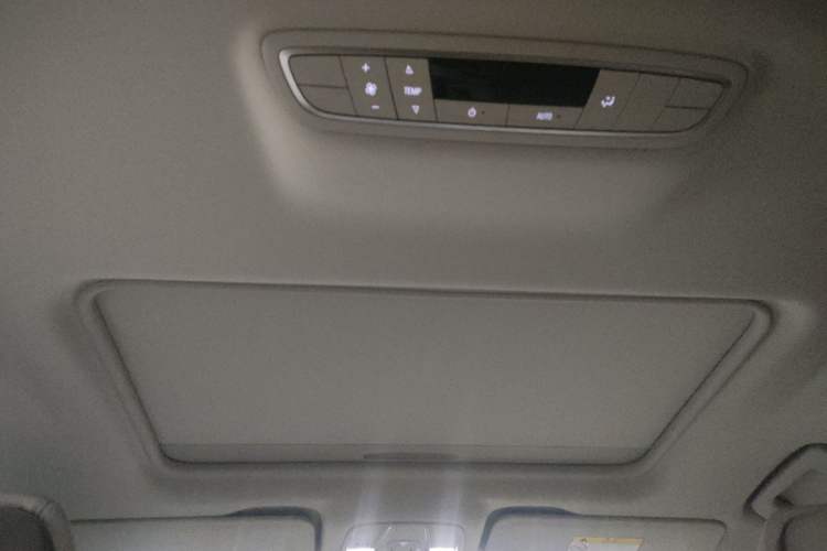 Used Buick GL8 2023 ES Lu Zun Comfort Model