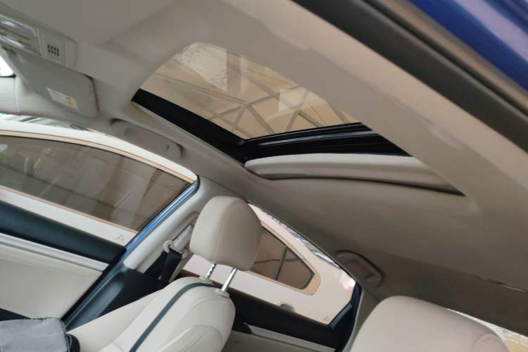 Used Honda Civic 2016 220TURBO CVT Luxury Edition
