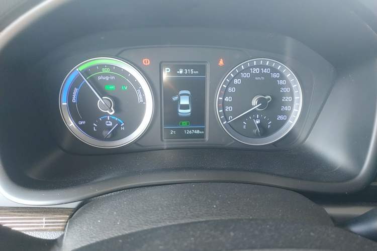 Used Hyundai Sonata Plug-in Hybrid 2018 2.0 PHS Smart Connect Version China VI Standard