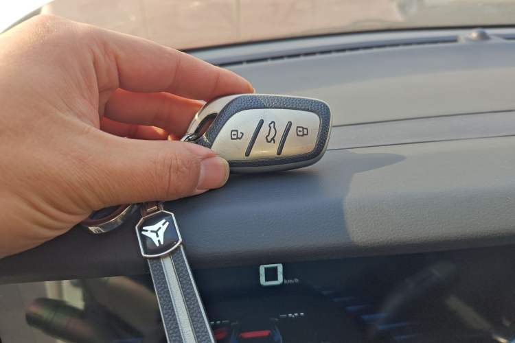 Used Roewe i5 2023 1.5L CVT Luxury Edition
