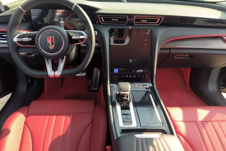 Used Hongqi H6 2024 2.0T ZhiMei Edition
