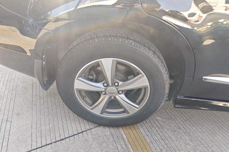 Used Haval H6 2015 Upgraded Model 1.5T Manual Two-Wheel Drive Elite Version
