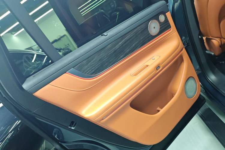 Used Hima AITO M9 2024 Range-Extended Ultra Version 42 kWh 6-Seater Model
