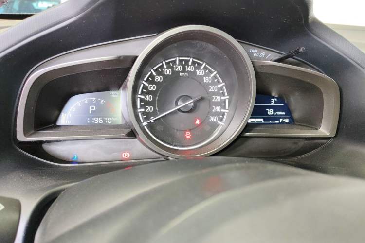 Used Mazda CX-4 2018 2.0L Automatic Two-Wheel Drive Blue Sky Dynamic Version China V Standard
