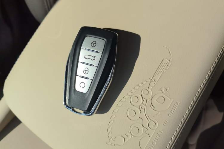 Used Geely Auto Monjaro L 2025 Dongfang Yao 2.0TD Automatic All-Wheel-Drive Wangyue Edition
