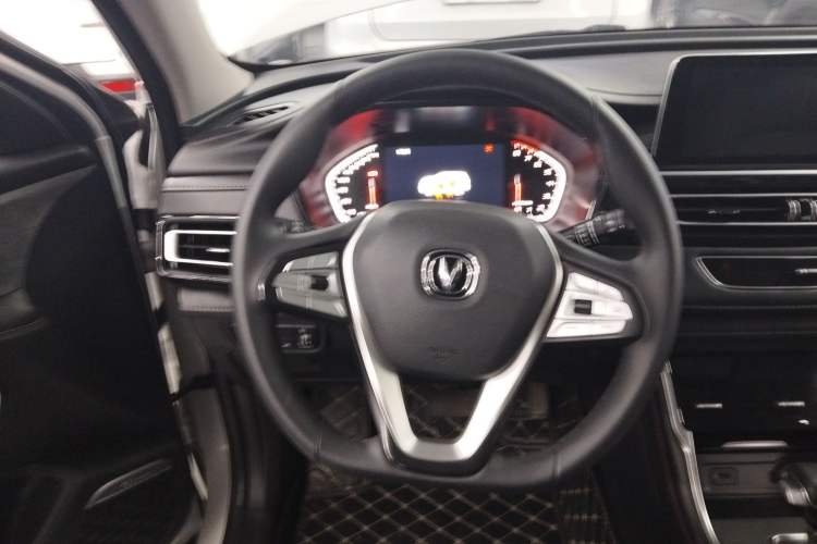 Used Changan CS75 2023 Enjoy Edition 1.5T DCT Luxury Version
