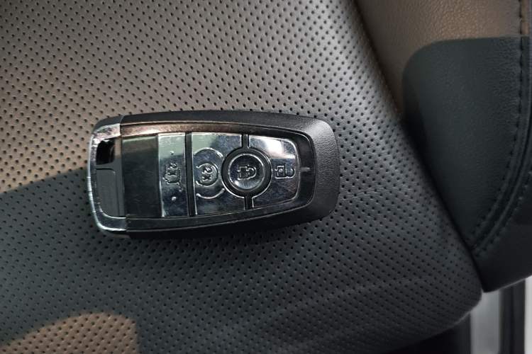 Used Lincoln Corsair 2022 2.0T Two-Wheel Drive Luxury Edition
