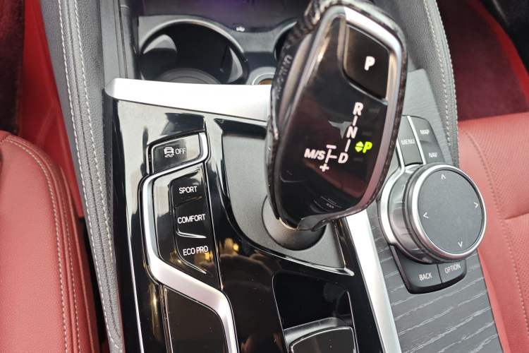 Used BMW 5 Series 2022 Second Facelift 530Li Leading Edition M Sport Package
