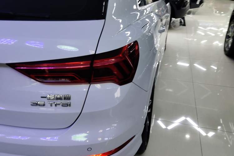 Used Audi Q3 2020 35 TFSI Ambition Dynamic Edition
