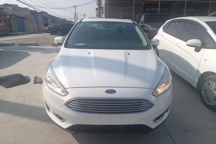 Used Ford Focus 2017 Sedan 1.6L Automatic Fashion Edition Smart Drive Version
