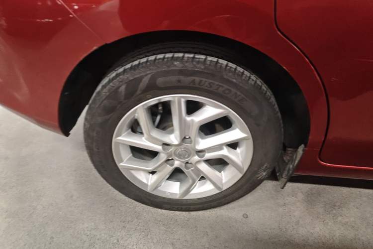 Used Nissan Tiida 2021 1.6L CVT Cool Edition
