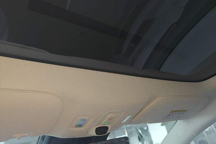 Used Hongqi Tiangong 06 2025 660 4x4 Smart Selection Edition
