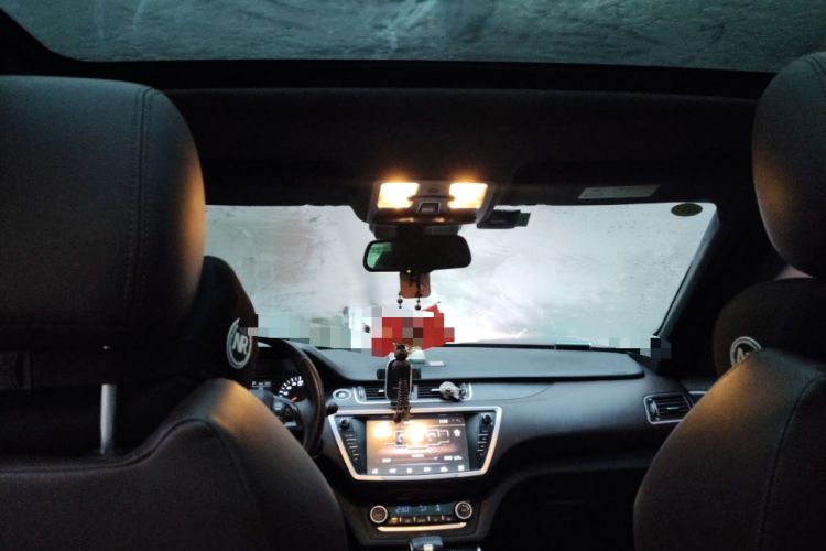 Used Land X7 2016 2.0T Panoramic Prestige Edition
