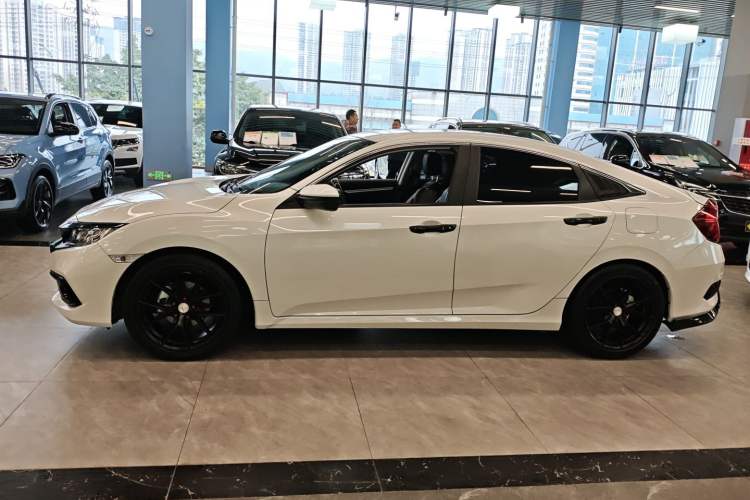 Used Honda Civic 2019 220TURBO CVT Dynamic Edition China VI