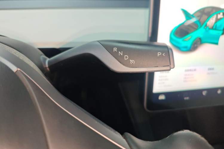 Used Tesla Model Y 2021 Long-Range All-Wheel-Drive Version 3D7
