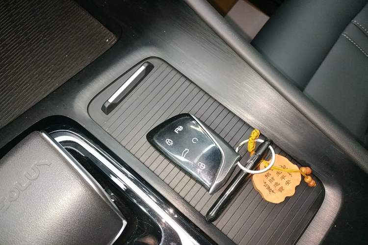 Used Dongfeng Aeolus Huge 2025 Mach Power 1.5T Luxury Version
