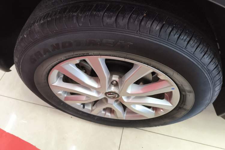 Used Nissan X-Trail 2022 Revised Version 2.0L Two-Wheel Drive Smart Connect Premium Edition
