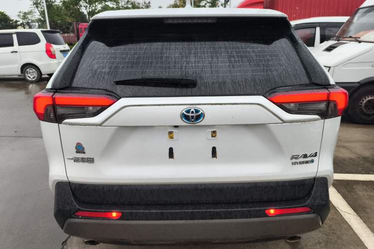 Used Toyota RAV4 2021 Revised Version Dual-Motor Hybrid 2.5L E-CVT Two-Wheel Drive Elite Edition
