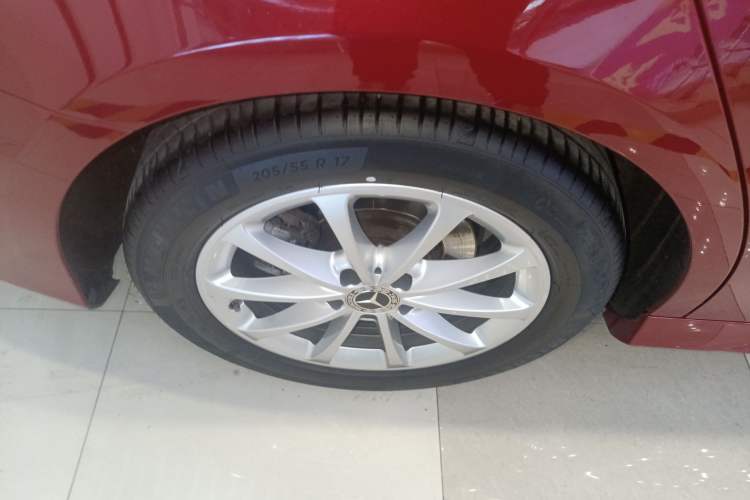 Used Mercedes-Benz A-Class 2021 A 200 L Sport Sedan Fashion Model
