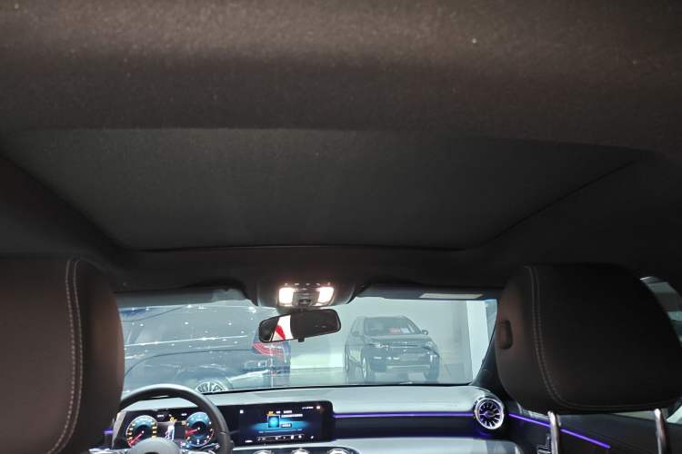 Used Mercedes-Benz A-Class 2021 A 200 L Sport Sedan Fashion Model
