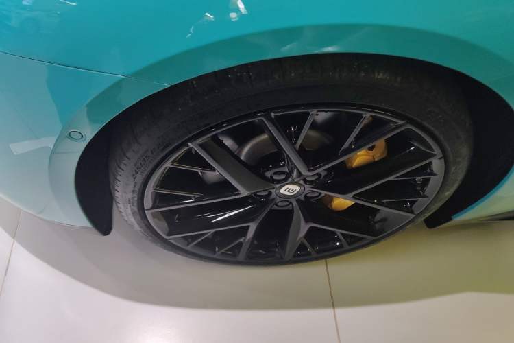 Used  SU7 2024 Four-Wheel Drive Ultra-Long Range Advanced Intelligent Driving Max Edition