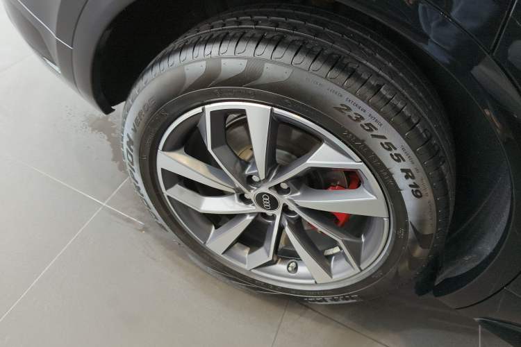 Used Audi Q5L 2024 40 TFSI Luxury Dynamic Edition
