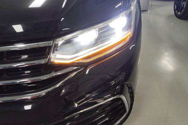 Used Volkswagen Tiguan L 2022 330TSI Automatic Two-Wheel Drive R-Line Enhanced Edition
