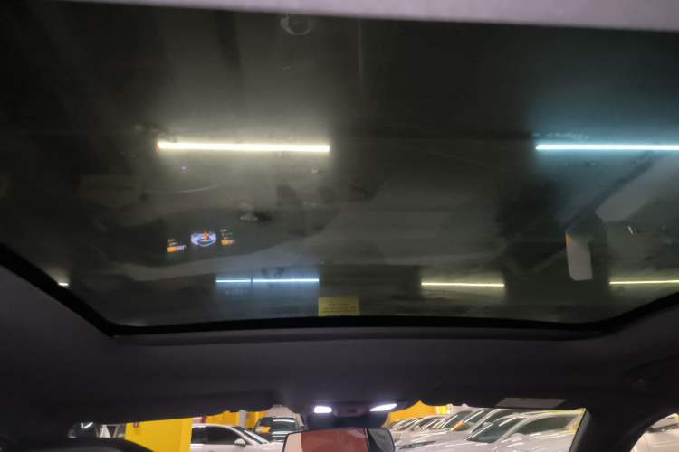 Used Changan UNI-V 2022 1.5T Prestige Version