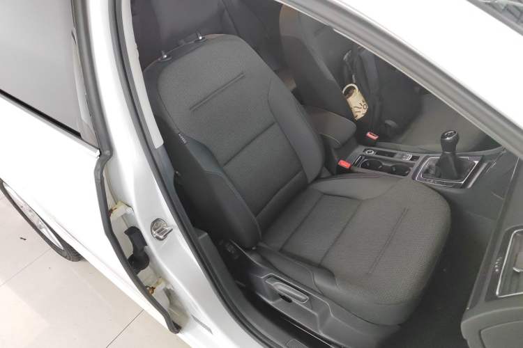 Used Volkswagen Golf 2017 230TSI Manual Comfort Edition – Celebrating Milestone of One Million Units
