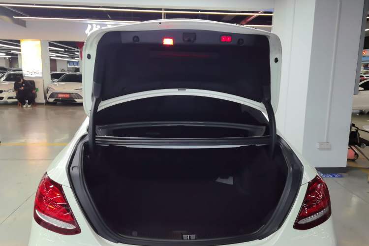 Used Mercedes-Benz E-Class 2019 E 300 L Sport Luxury Edition