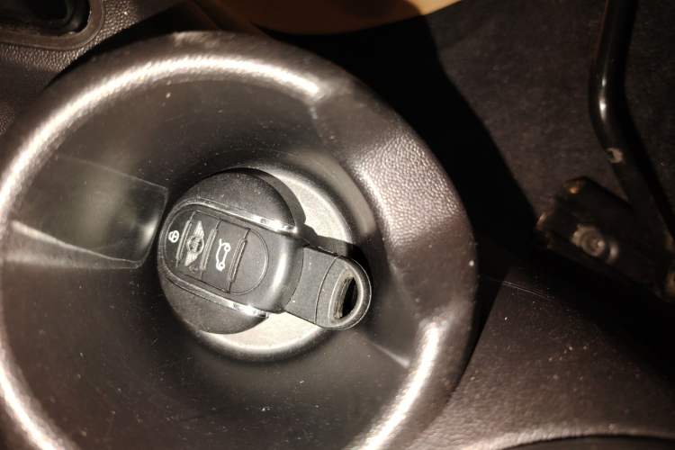 Used  MINI 2019 1.5T COOPER Classic Edition Five-Door Version