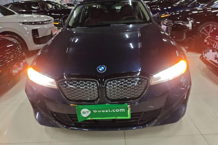 Used BMW i3 2025 eDrive 40 L Midnight Edition
