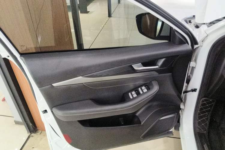 Used Jetour X70S 2023 1.5T DCT Glory Edition 7-Seater
