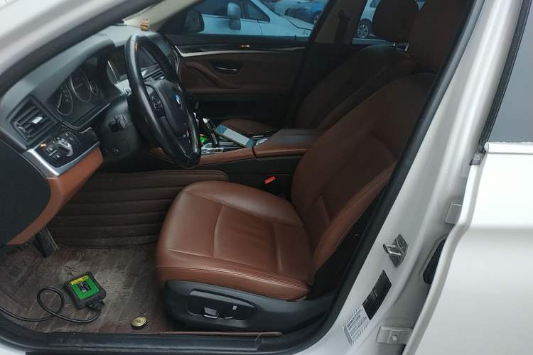 Used BMW 5 Series 2017 520Li Elegant Edition
