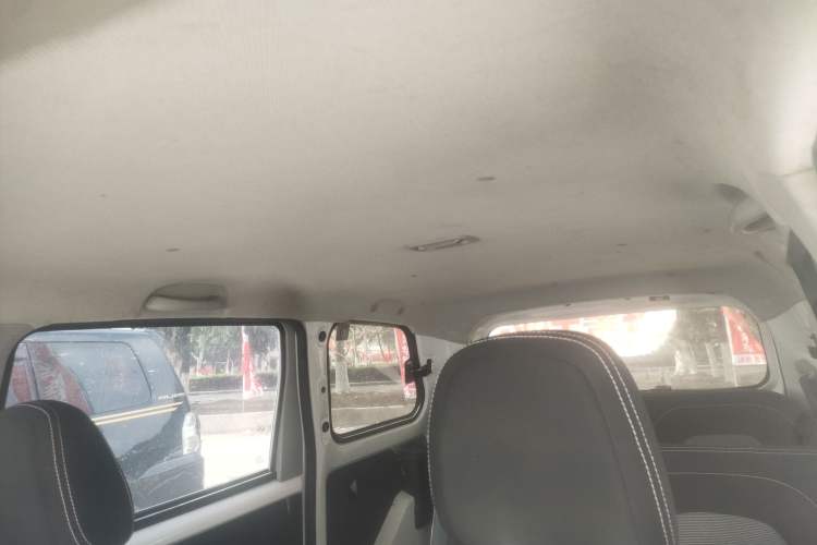 Used Wuling Hongguang 2021 1.5L S Base Version LAR