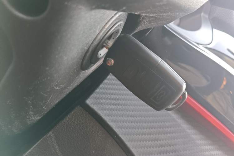 Used FORTHING Joyear X5 2017 Enjoy Series 1.6L CVT Luxury Model
