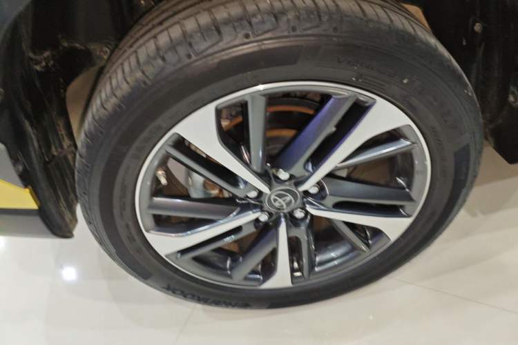 Used Toyota FRONTLANDER 2022 2.0L CVT Luxury PLUS Edition
