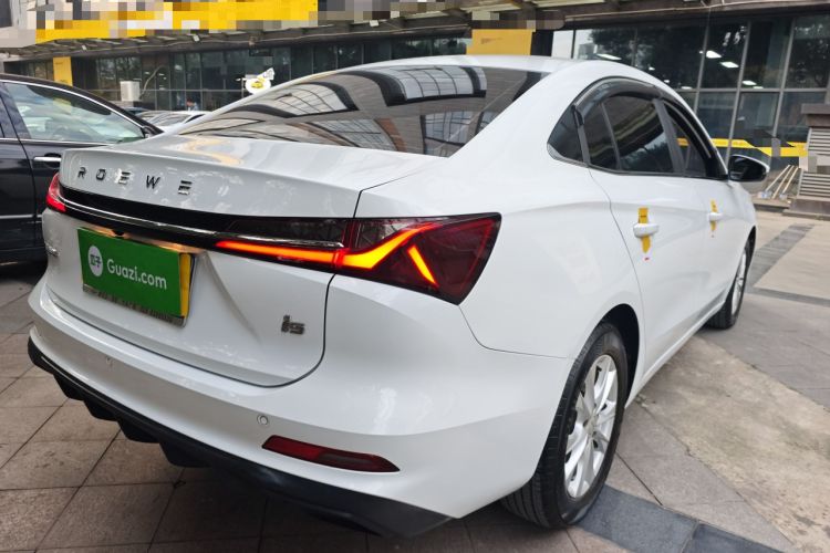 Used Roewe i5 2023 1.5L Manual Excellence Edition
