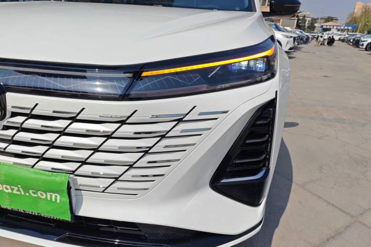 Used Changan CS75 PLUS 2026 Model, Smart Champion Edition 1.5T New Blue Whale Smart Navigation Version