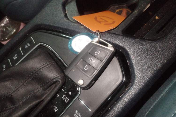 Used Volkswagen Tharu 2024 300TSI Two-Wheel-Drive Moon Luxury Edition