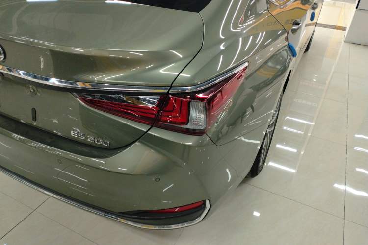 Used Lexus ES 2022 200 Excellence Edition