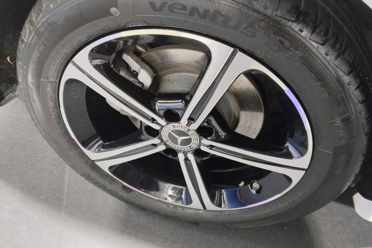 Used Mercedes-Benz A-Class 2022 Revised Version A 200 L Sport Sedan Fashionable Style